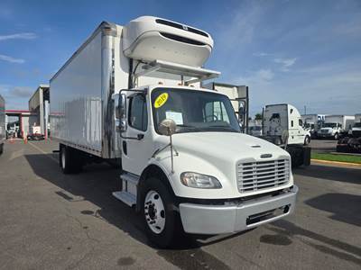 Freightliner M2 106 26 ft Refrigerated Truck - 240HP, 6 Speed Automatic