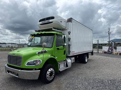 Freightliner M2 106 18 ft Refrigerated Truck - 240HP, 6 Speed Automatic