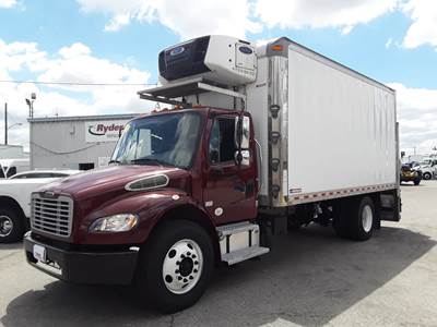 Freightliner M2 106 18 ft Refrigerated Truck - 240HP, 6 Speed Automatic, Liftgate