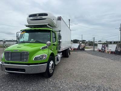 Freightliner M2 106 22 ft Refrigerated Truck - 240HP, 6 Speed Automatic, Liftgate