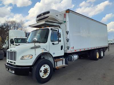 Freightliner M2 106 26 ft Refrigerated Truck - 300HP, 6 Speed Automatic, Liftgate