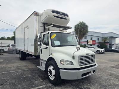Freightliner M2 106 26 ft Refrigerated Truck - 240HP, 6 Speed Automatic