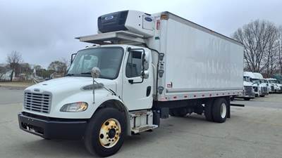 Freightliner M2 106 22 ft Refrigerated Truck - 240HP, 6 Speed Automatic