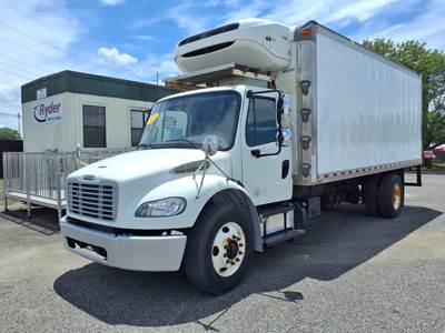 Freightliner M2 106 20 ft Refrigerated Truck - 260HP, 6 Speed Automatic