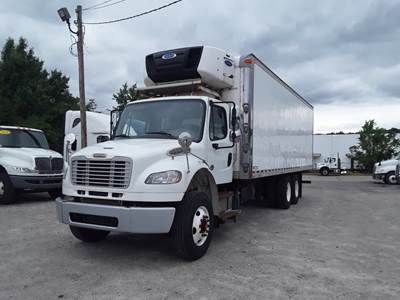 Freightliner M2 106 26 ft Refrigerated Truck - 300HP, 6 Speed Automatic