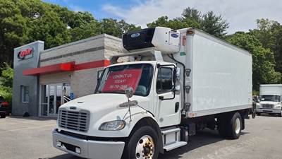 Freightliner M2 106 18 ft Refrigerated Truck - 240HP, 6 Speed Automatic, Liftgate