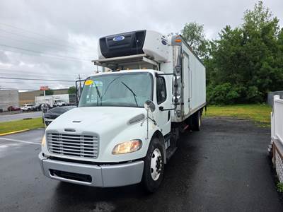 Freightliner M2 106 24 ft Refrigerated Truck - 240HP, 9 Speed Automatic, Liftgate