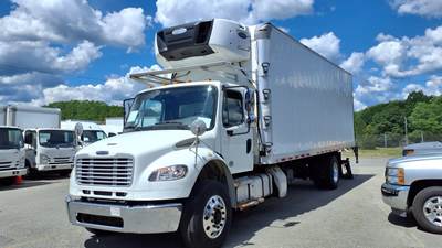 Freightliner M2 106 26 ft Refrigerated Truck - 330HP, 6 Speed Automatic, Liftgate