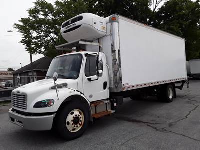 Freightliner M2 106 24 ft Refrigerated Truck - 240HP, 6 Speed Automatic, Liftgate