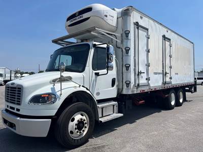 Freightliner M2 106 26 ft Refrigerated Truck - 270HP, 6 Speed Automatic, Liftgate
