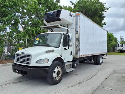 Freightliner M2 106 26 ft Refrigerated Truck - 280HP, 6 Speed Automatic, Liftgate
