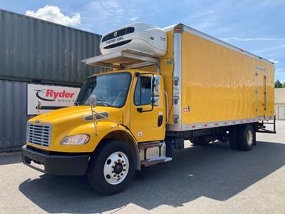 Freightliner M2 106 24 ft Refrigerated Truck - 260HP, 6 Speed Automatic