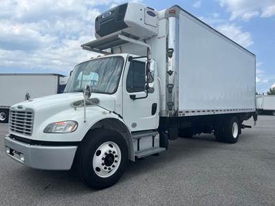 Freightliner M2 106 22 ft Refrigerated Truck - 240HP, 6 Speed Automatic, Liftgate