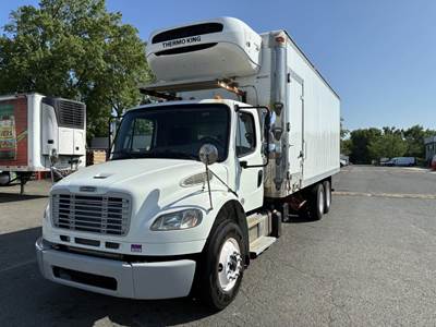 Freightliner M2 106 26 ft Refrigerated Truck - 330HP, 6 Speed Automatic