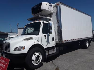 Freightliner M2 106 22 ft Refrigerated Truck - 280HP, 6 Speed Manual, Liftgate