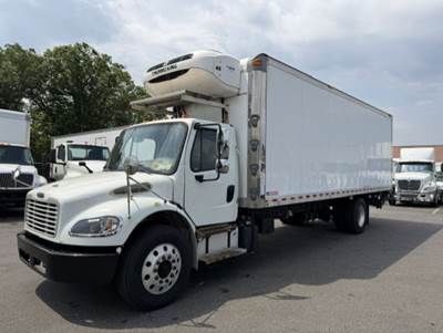 Freightliner M2 106 26 ft Refrigerated Truck - 300HP, 6 Speed Automatic, Liftgate