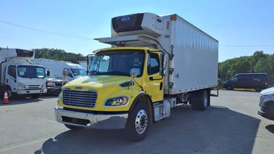 Freightliner M2 106 22 ft Refrigerated Truck - 240HP, 6 Speed Automatic