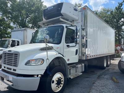 Freightliner M2 106 24 ft Refrigerated Truck - 300HP, 6 Speed Automatic, Liftgate