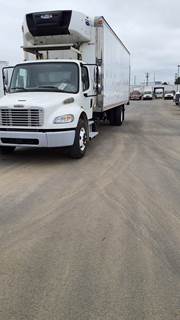 Freightliner M2 106 26 ft Refrigerated Truck - 280HP, 9 Speed Automatic, Liftgate