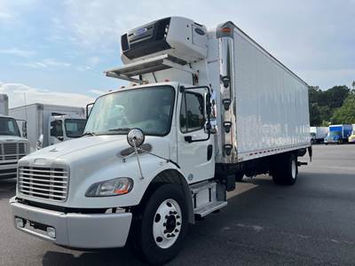 Freightliner M2 106 26 ft Refrigerated Truck - 240HP, 6 Speed Automatic, Liftgate
