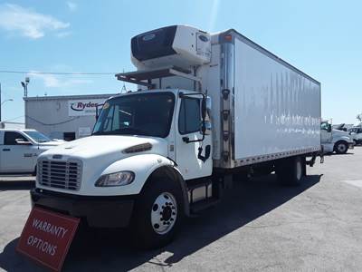 Freightliner M2 106 26 ft Refrigerated Truck - 240HP, 6 Speed Automatic, Liftgate