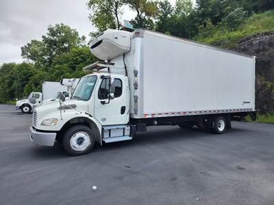 Freightliner M2 106 24 ft Refrigerated Truck - 230HP, 6 Speed Automatic, Liftgate