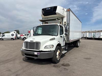 Freightliner M2 106 26 ft Refrigerated Truck - 280HP, 6 Speed Automatic