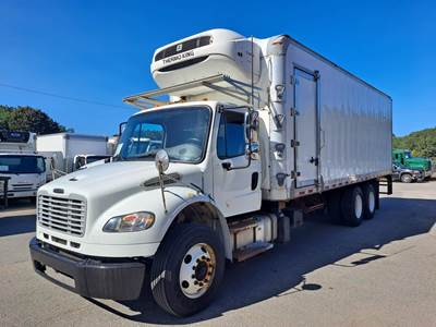 Freightliner M2 106 26 ft Refrigerated Truck - 330HP, 6 Speed Automatic
