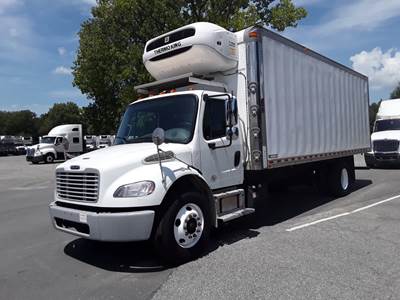 Freightliner M2 106 24 ft Refrigerated Truck - 240HP, 6 Speed Automatic