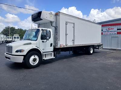Freightliner M2 106 26 ft Refrigerated Truck - 280HP, 6 Speed Automatic, Liftgate