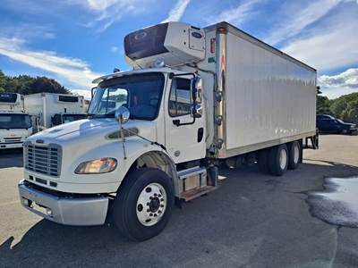 Freightliner M2 106 24 ft Refrigerated Truck - 270HP, 6 Speed Automatic, Liftgate