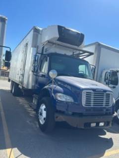 Freightliner M2 106 26 ft Refrigerated Truck - 270HP, 6 Speed Automatic, Liftgate