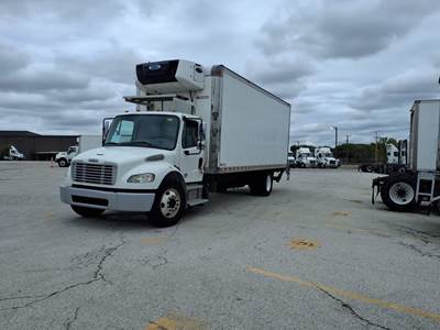 Freightliner M2 106 24 ft Refrigerated Truck - 200HP, 6 Speed Automatic, Liftgate