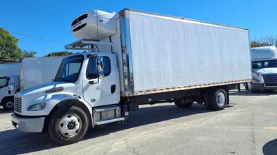 Freightliner M2 106 26 ft Refrigerated Truck - 240HP, 6 Speed Automatic