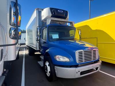 Freightliner M2 22 ft Refrigerated Truck - 220HP, 6 Speed Automatic