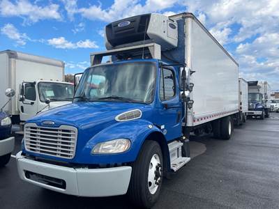 Freightliner M2 26 ft Refrigerated Truck - 220HP, 6 Speed Automatic
