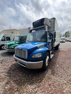 Freightliner M2 22 ft Refrigerated Truck - 220HP, 6 Speed Automatic