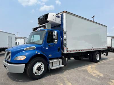 Freightliner M2 22 ft Refrigerated Truck - 220HP, 6 Speed Automatic