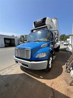 Freightliner M2 22 ft Refrigerated Truck - 220HP, 6 Speed Automatic