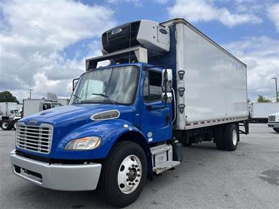 Freightliner M2 22 ft Refrigerated Truck - 220HP, 6 Speed Automatic