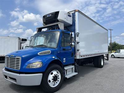 Freightliner M2 22 ft Refrigerated Truck - 220HP, 6 Speed Automatic