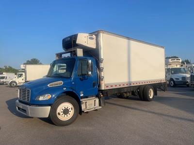 Freightliner M2 22 ft Refrigerated Truck - 220HP, 6 Speed Automatic