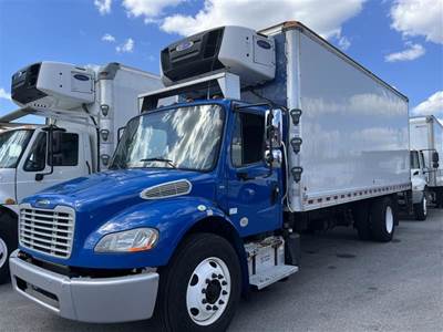 Freightliner M2 22 ft Refrigerated Truck - 220HP, 6 Speed Automatic