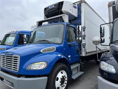 Freightliner M2 22 ft Refrigerated Truck - 220HP, 6 Speed Automatic