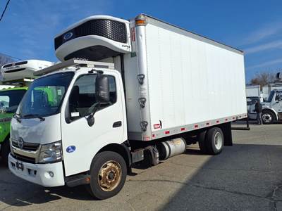 Hino 195 18 ft Refrigerated Truck - 6 Speed Automatic