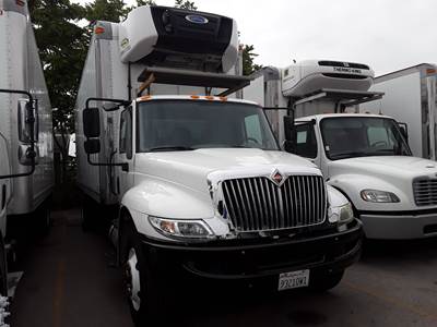International 4300 24 ft Refrigerated Truck - 240HP, 6 Speed Automatic
