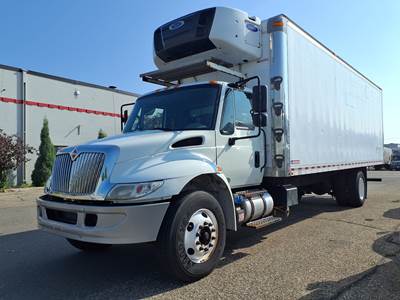International 4300 26 ft Refrigerated Truck - 240HP, 6 Speed Automatic