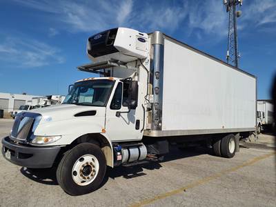 International 4300 26 ft Refrigerated Truck - 240HP, 6 Speed Automatic, Liftgate