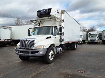 International 4300 26 ft Refrigerated Truck - 250HP, 6 Speed Automatic, Liftgate