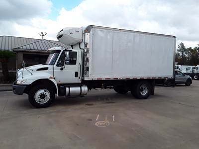 International 4300 18 ft Refrigerated Truck - 250HP, 6 Speed Automatic